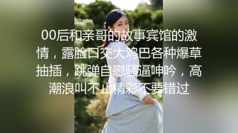 极品尤物巨乳女神！一对豪乳又大又白！撩下衣服露奶子，搔首弄姿展示身材，诱人美臀摇摆，站立一字马看穴